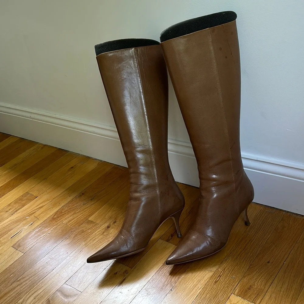 Jimmy Choo Brown Heeled Boots Timeless Design, classy and versatile - Picture 2 of 7